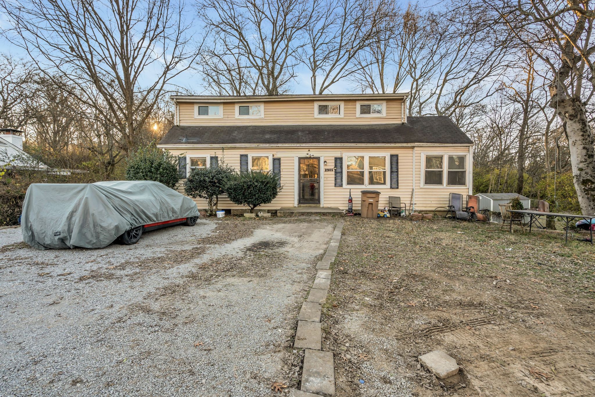 2905 Jones Ave