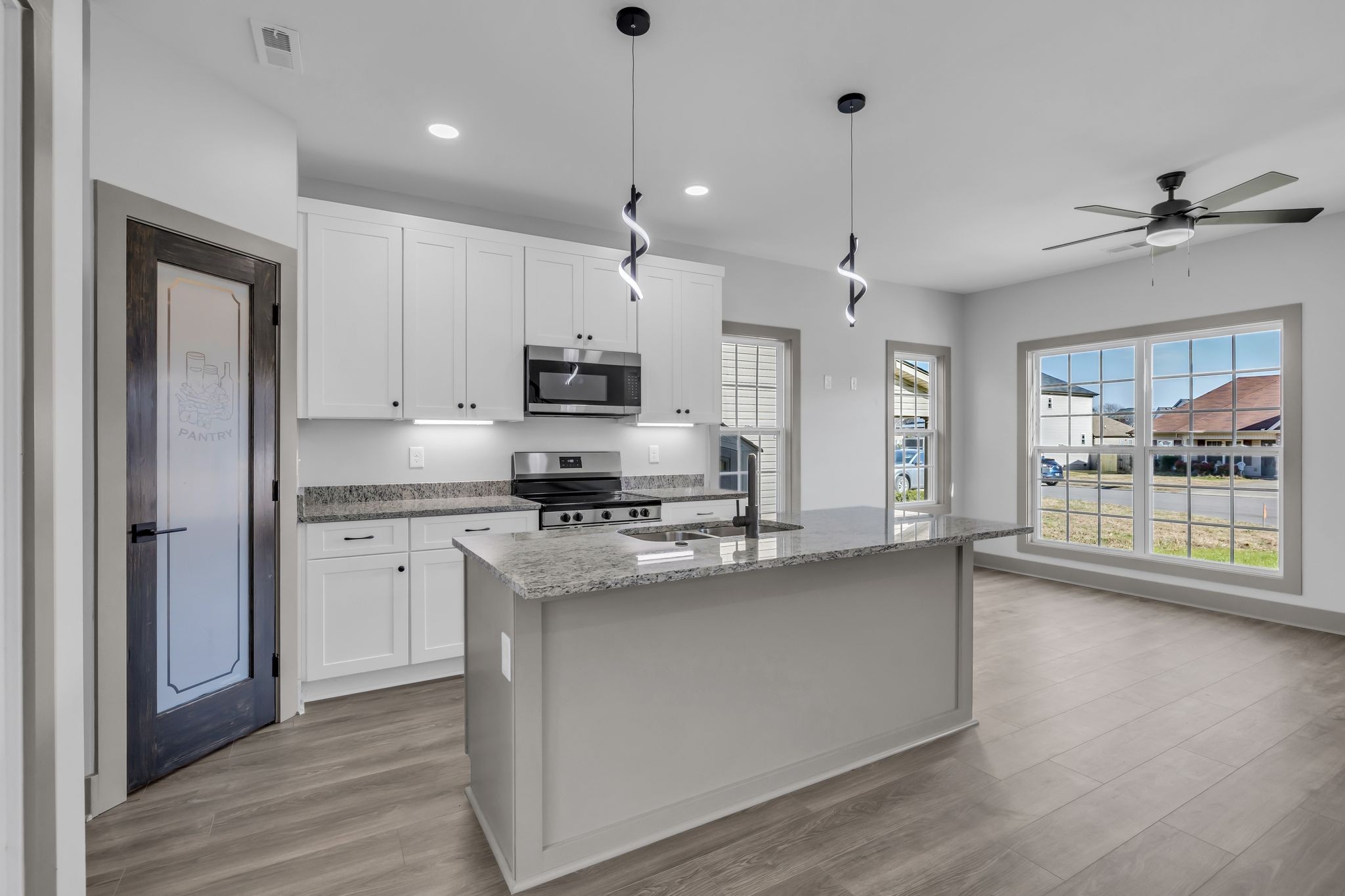 2922 Painted Pony Dr