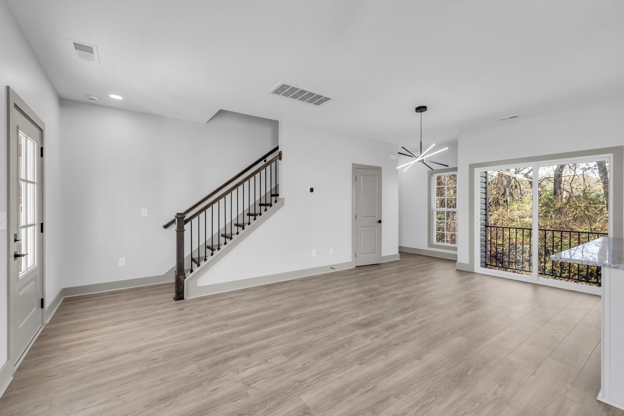 2922 Painted Pony Dr