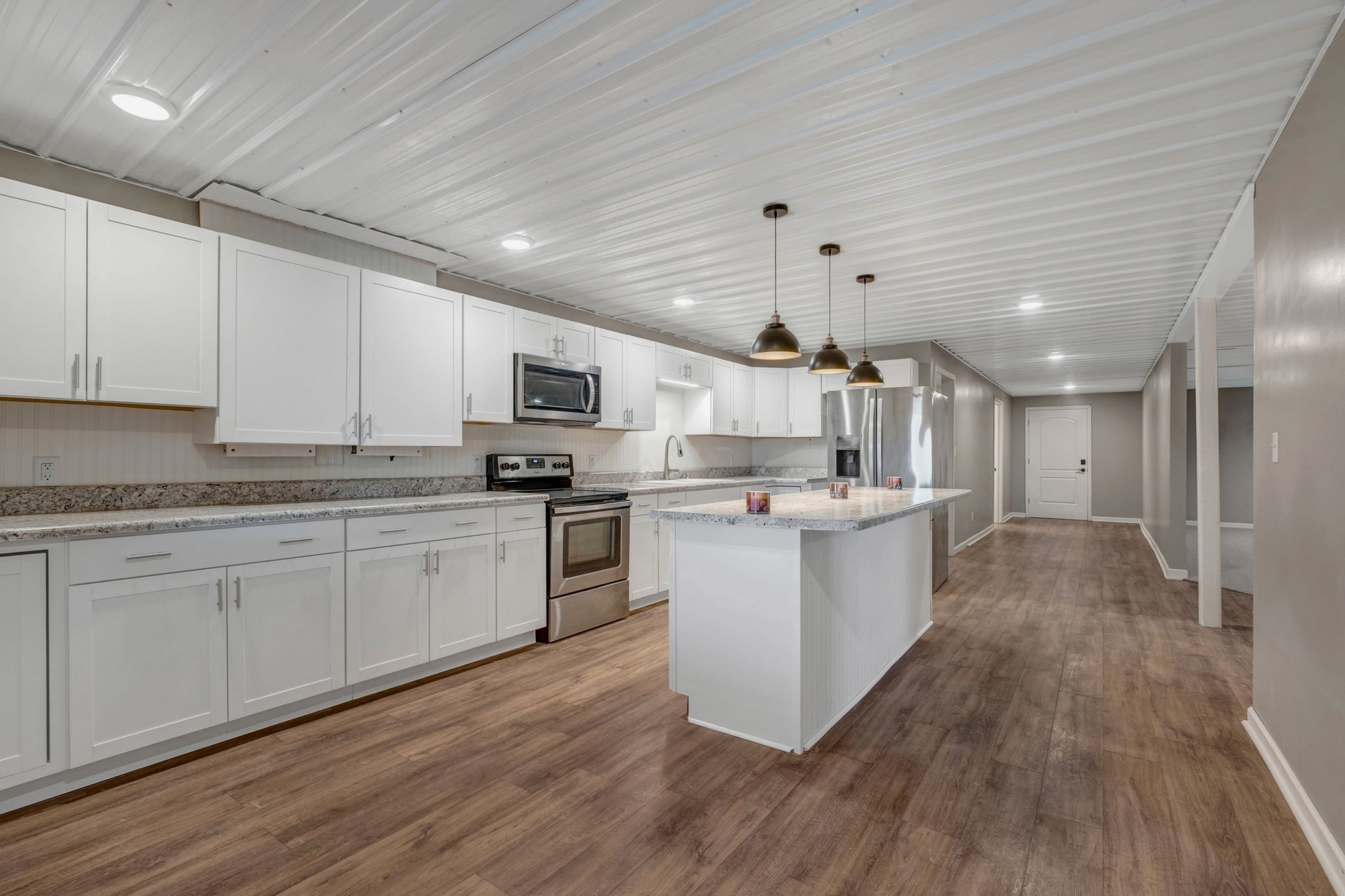 5440 Eugene Kennedy Ln