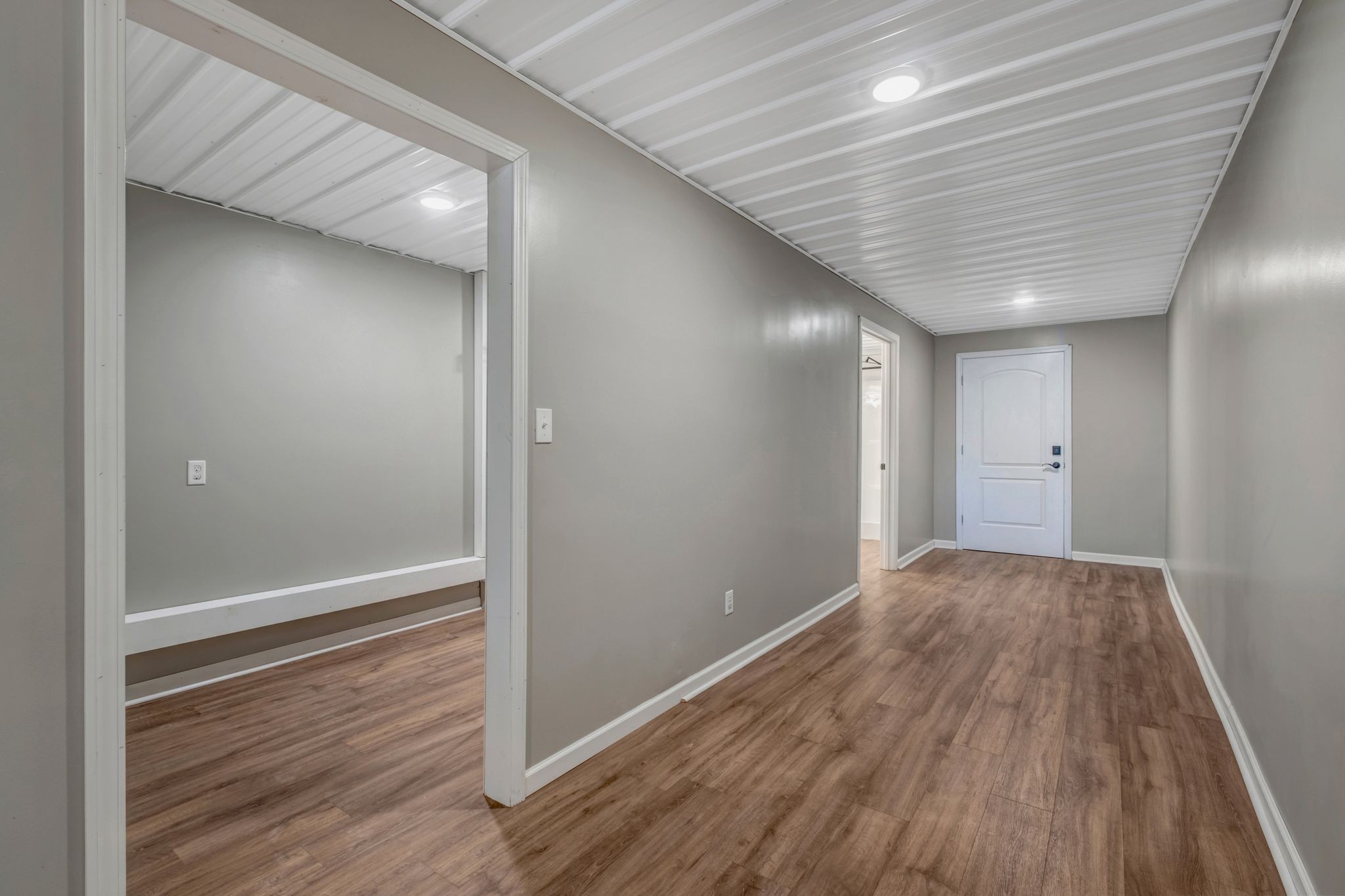 5440 Eugene Kennedy Ln