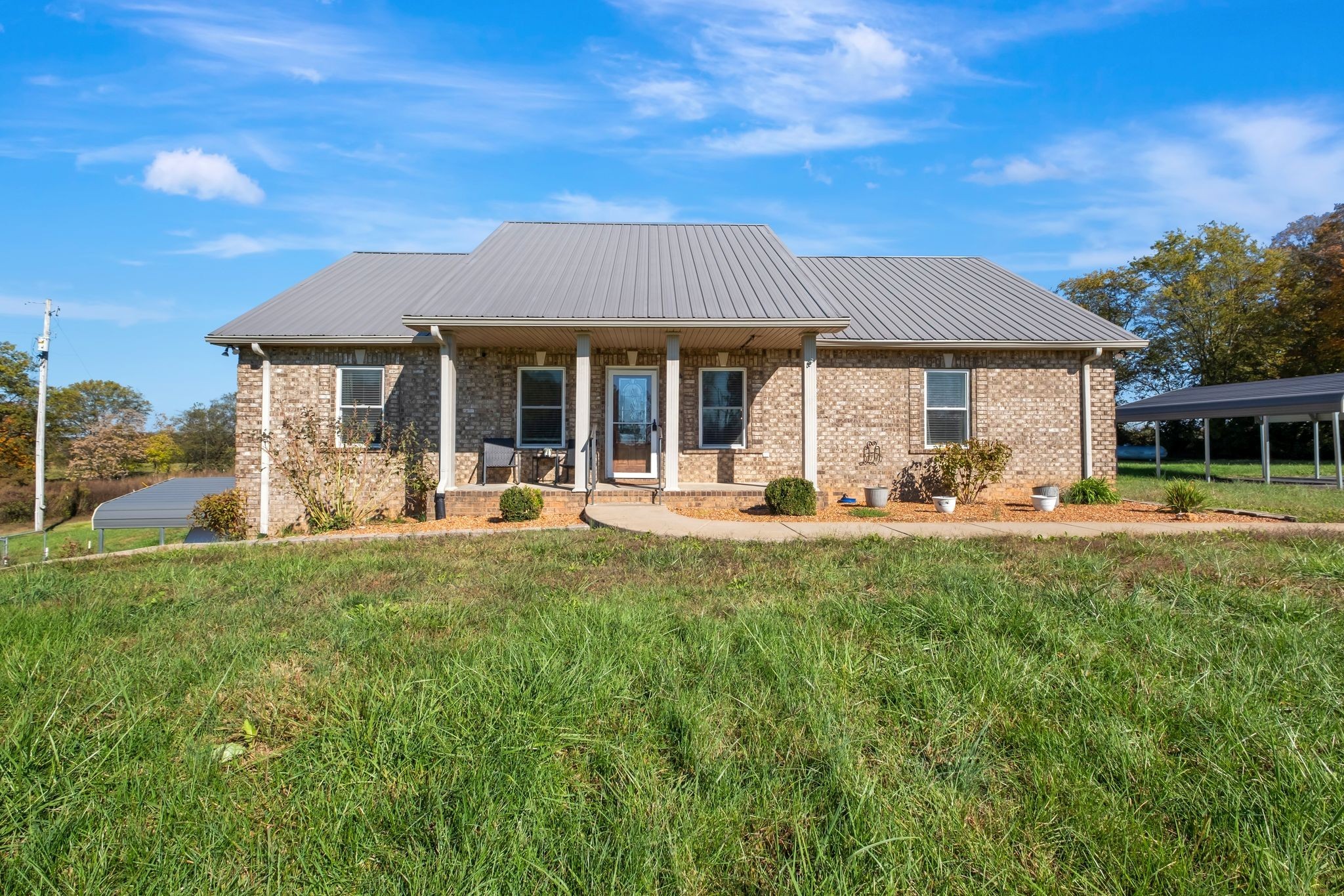 5440 Eugene Kennedy Ln