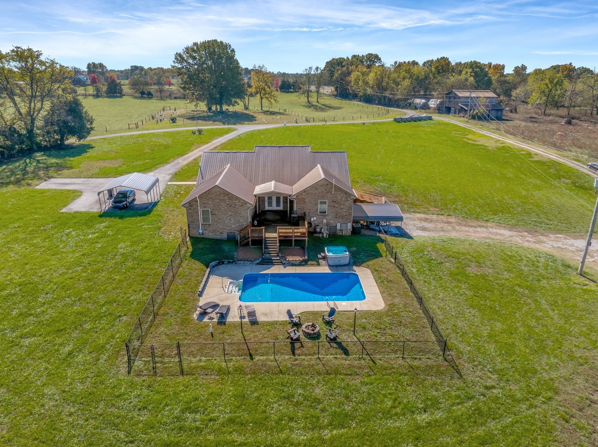 5440 Eugene Kennedy Ln