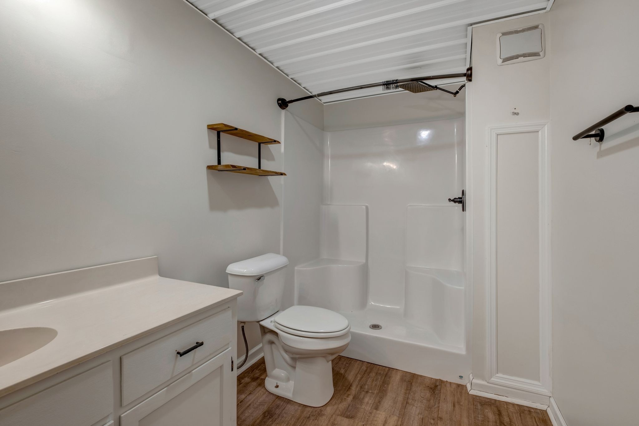 5440 Eugene Kennedy Ln