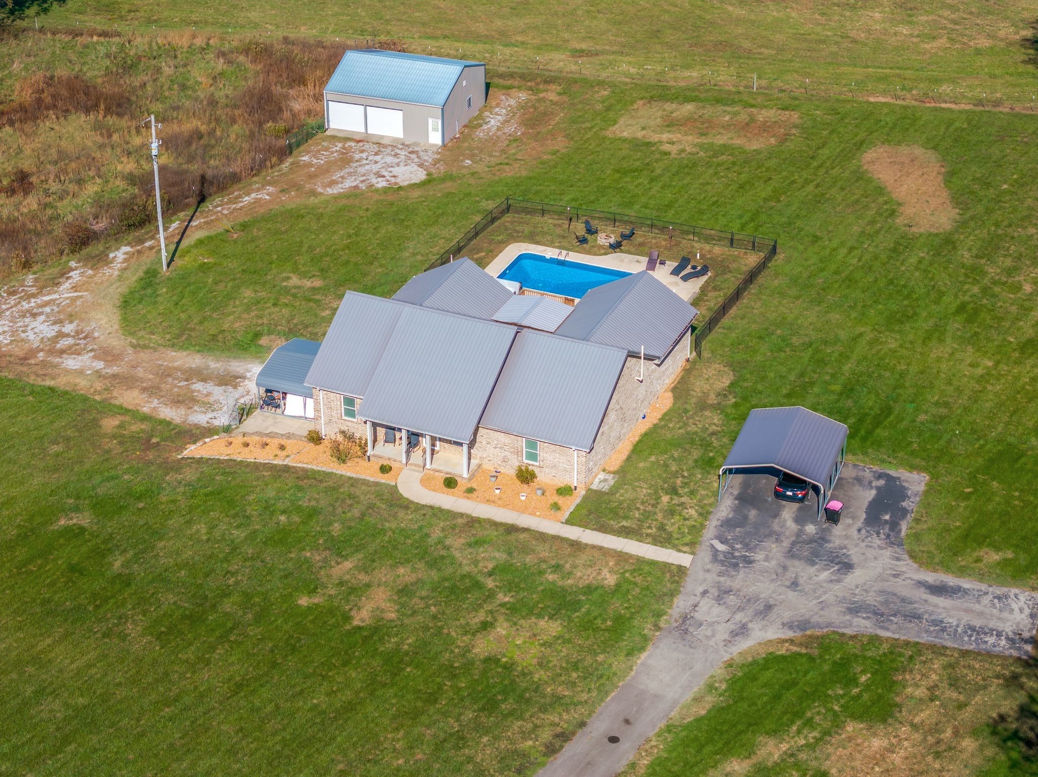 5440 Eugene Kennedy Ln