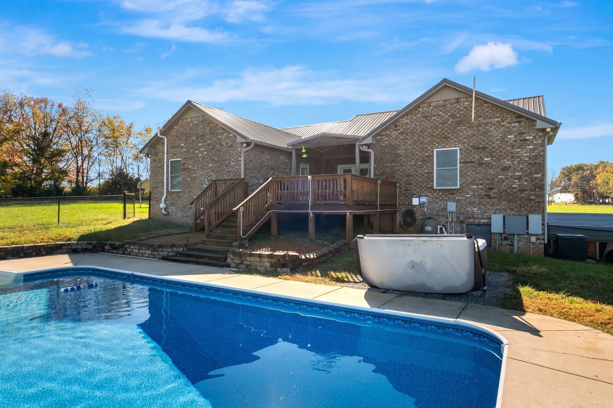 5440 Eugene Kennedy Ln