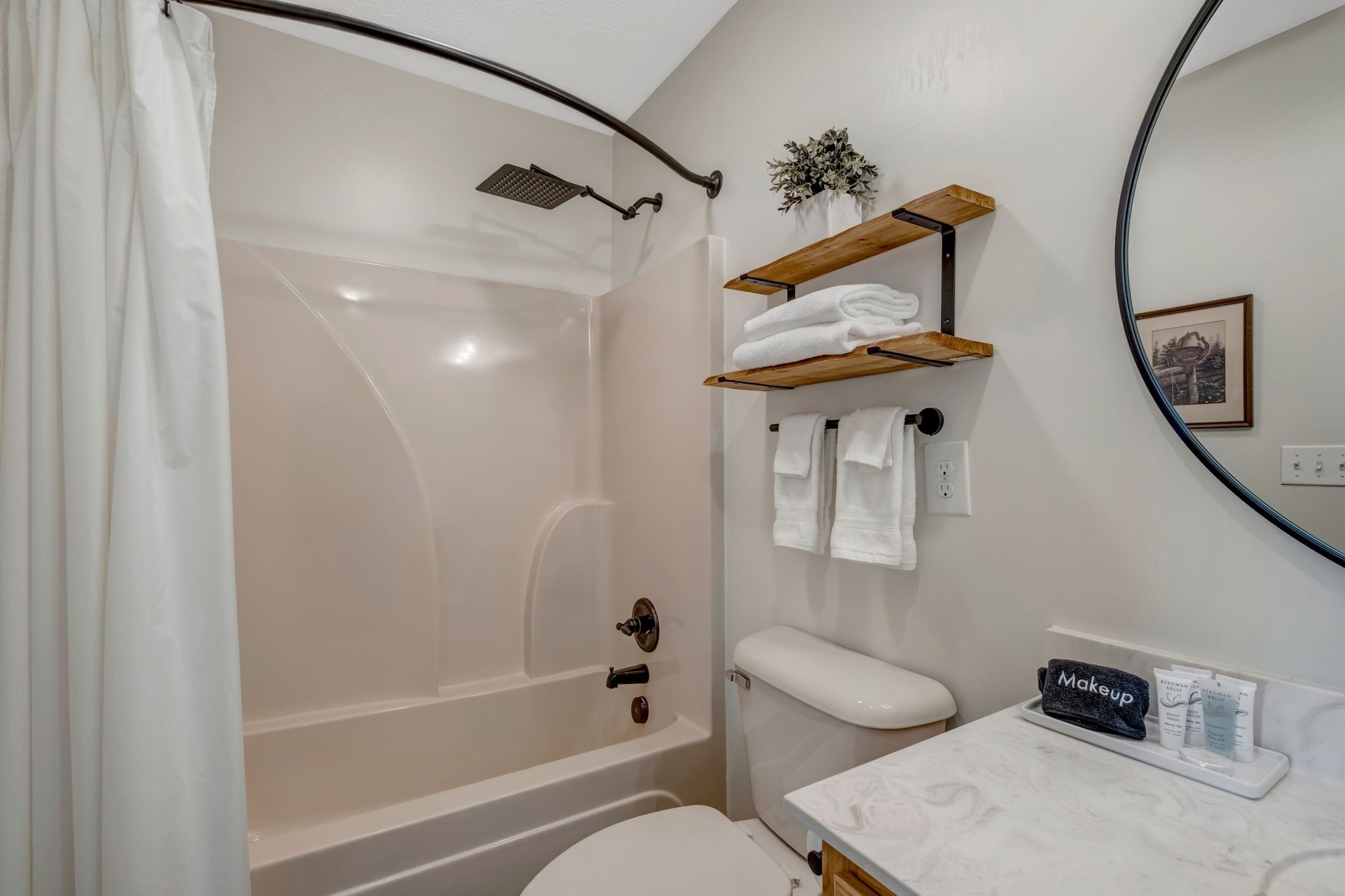 5440 Eugene Kennedy Ln