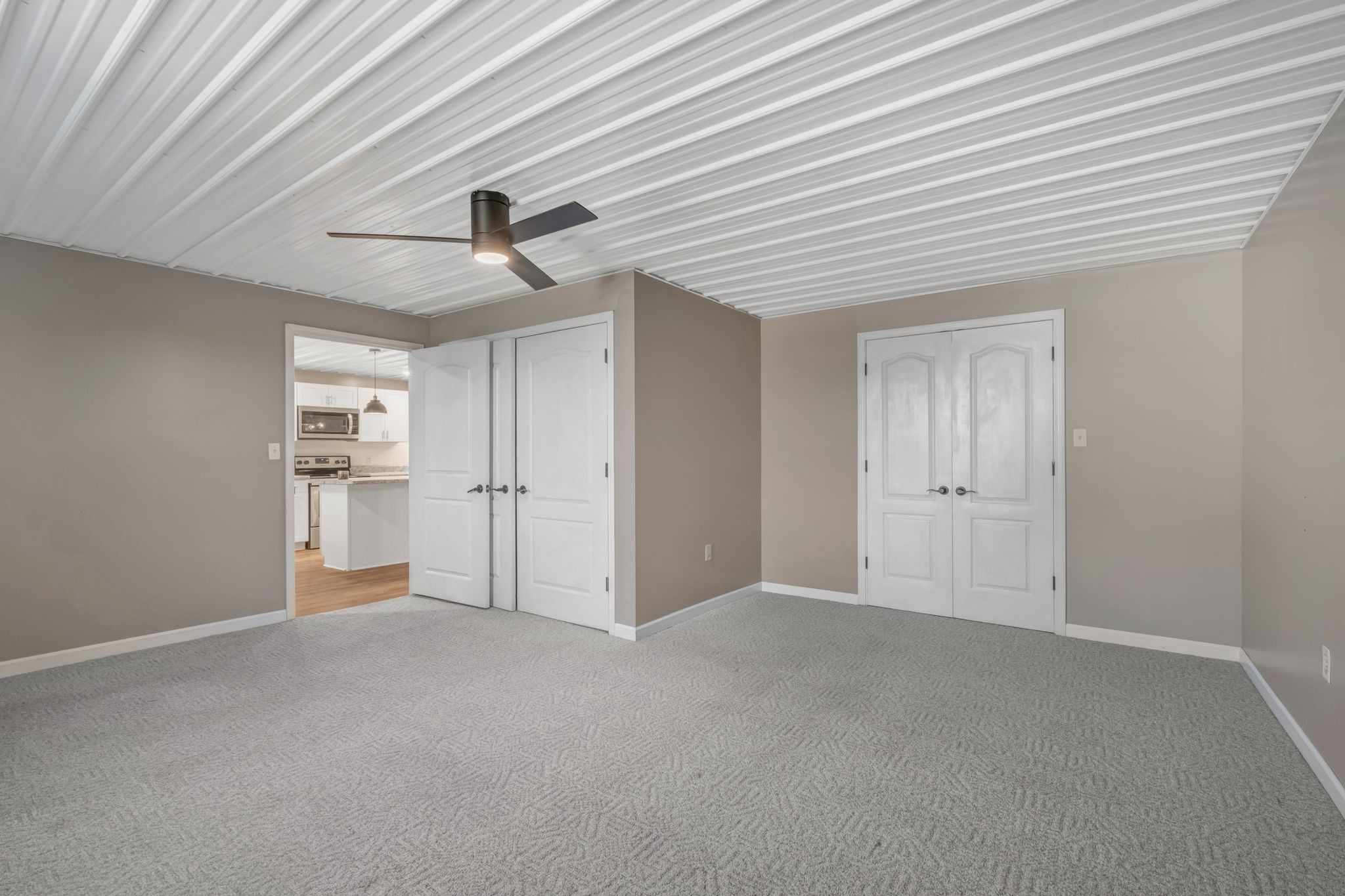 5440 Eugene Kennedy Ln