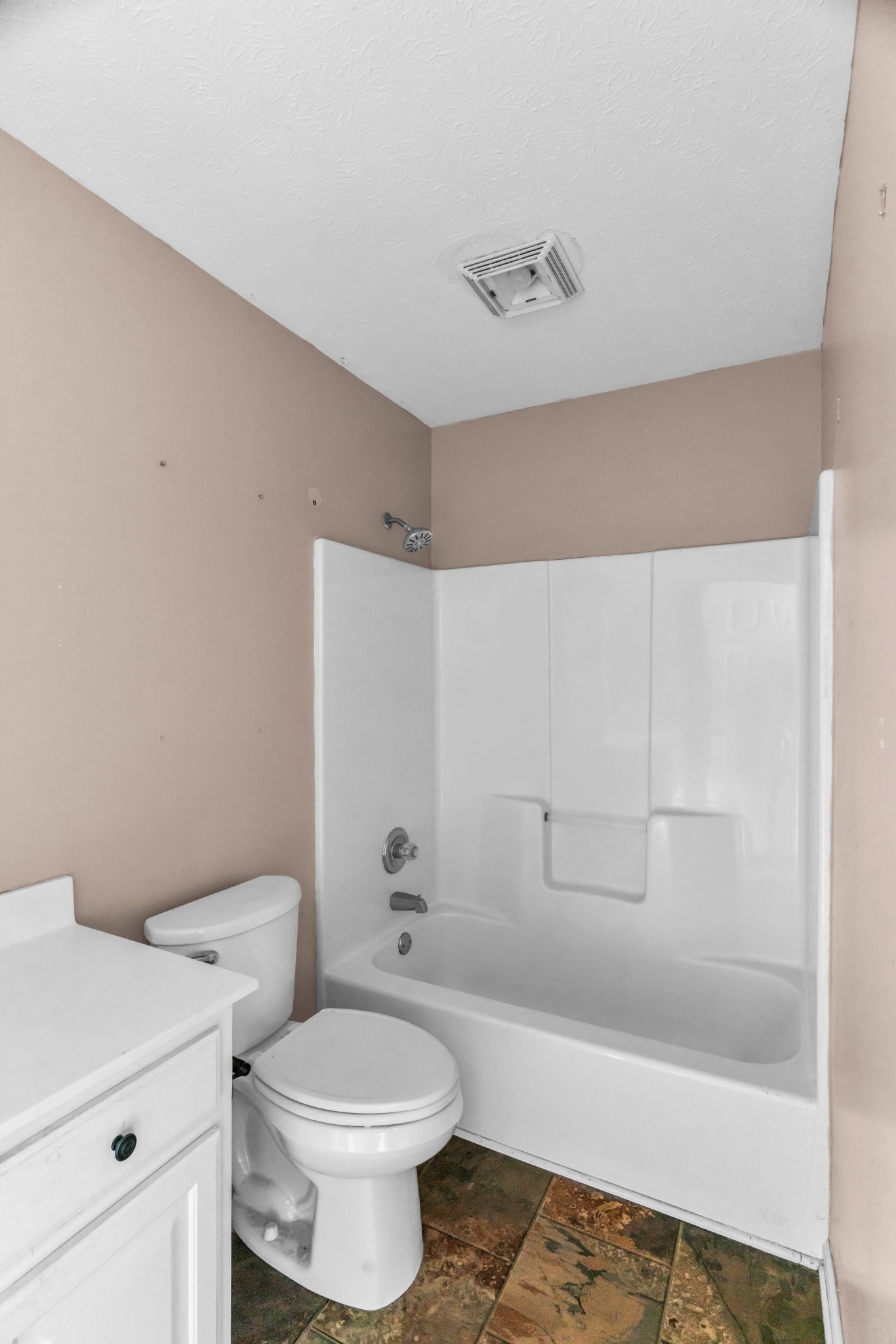 1009 Lewis Jones Blvd