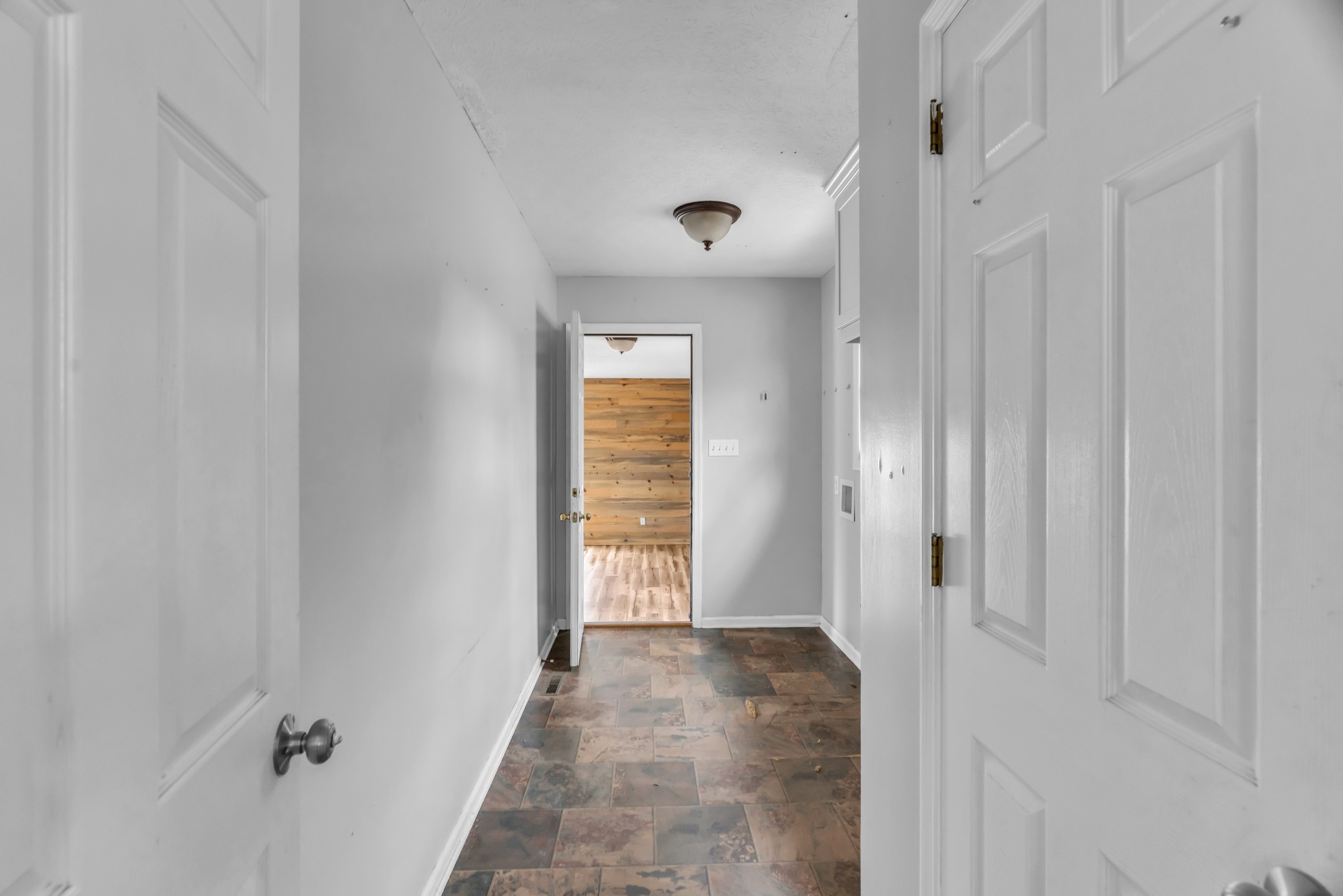 1009 Lewis Jones Blvd