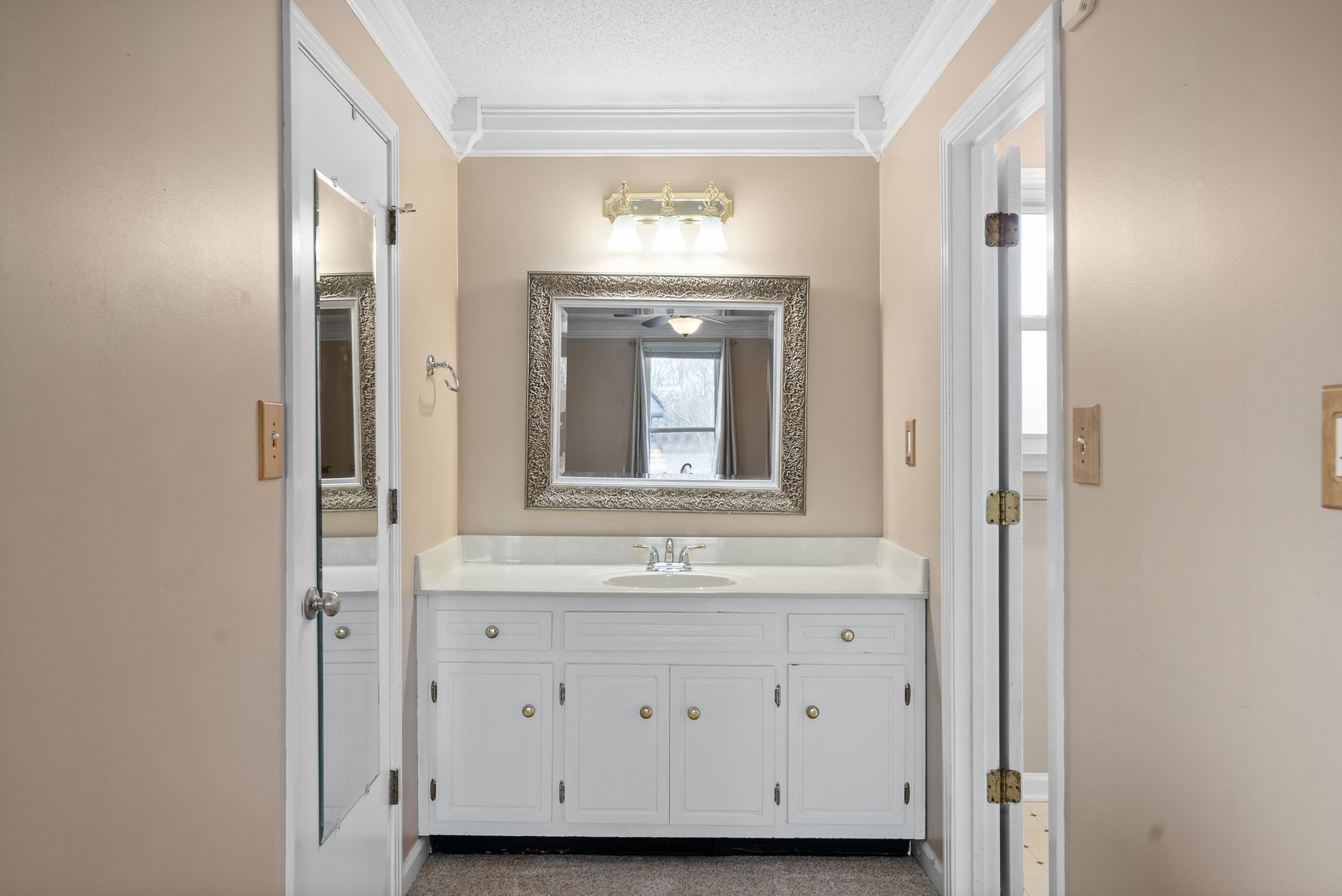 290 Andrew Jackson Dr