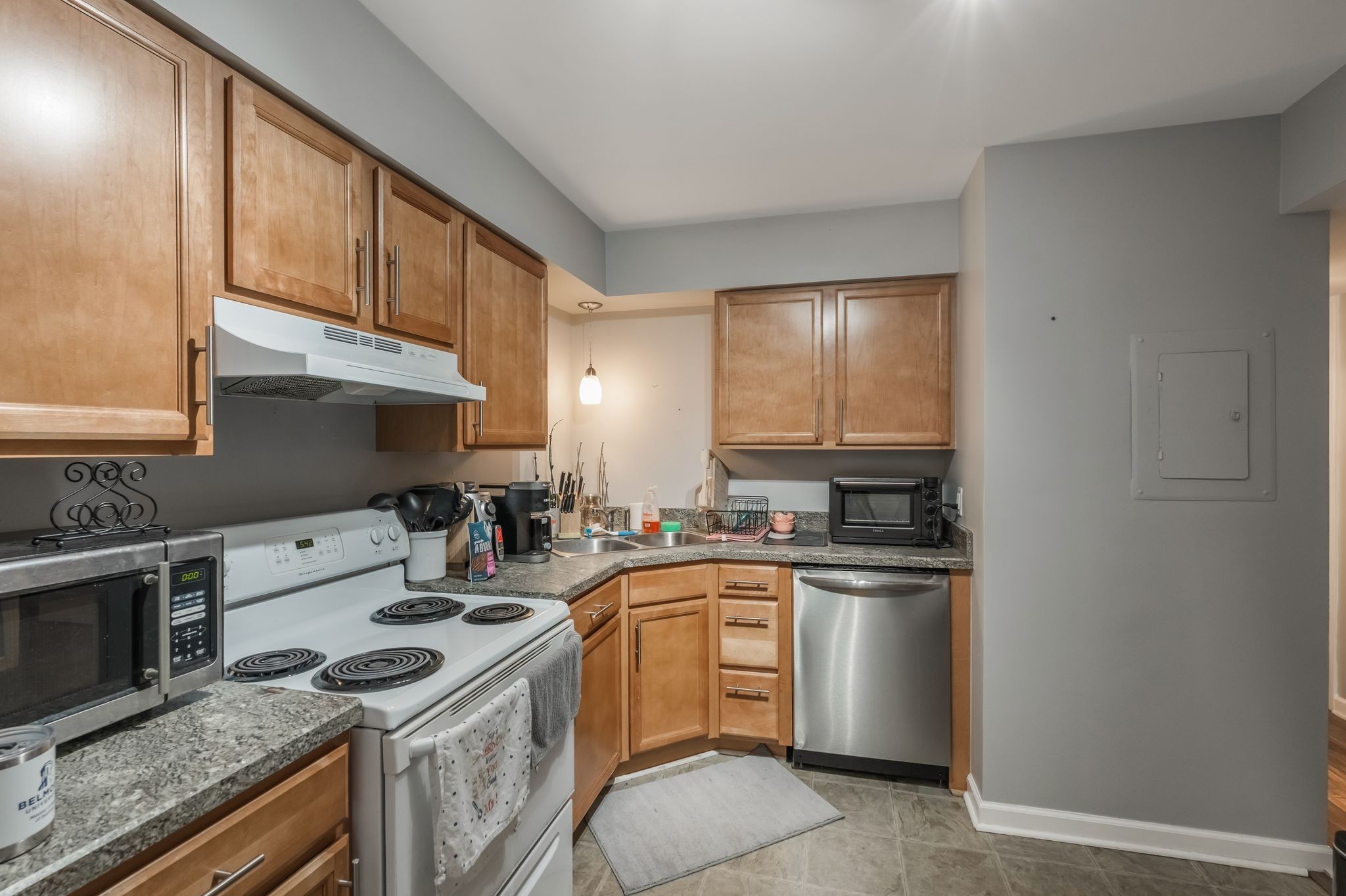 3901 Whitland Ave Unit: 28