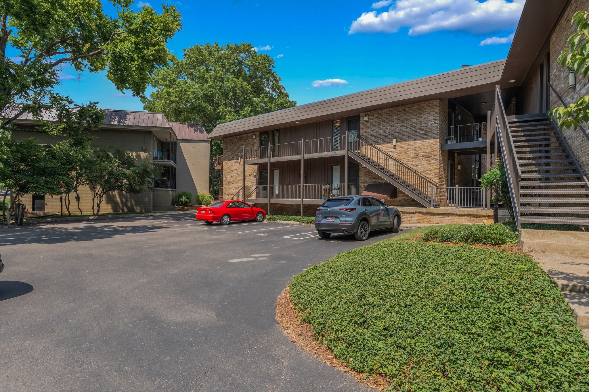 3901 Whitland Ave Unit: 28