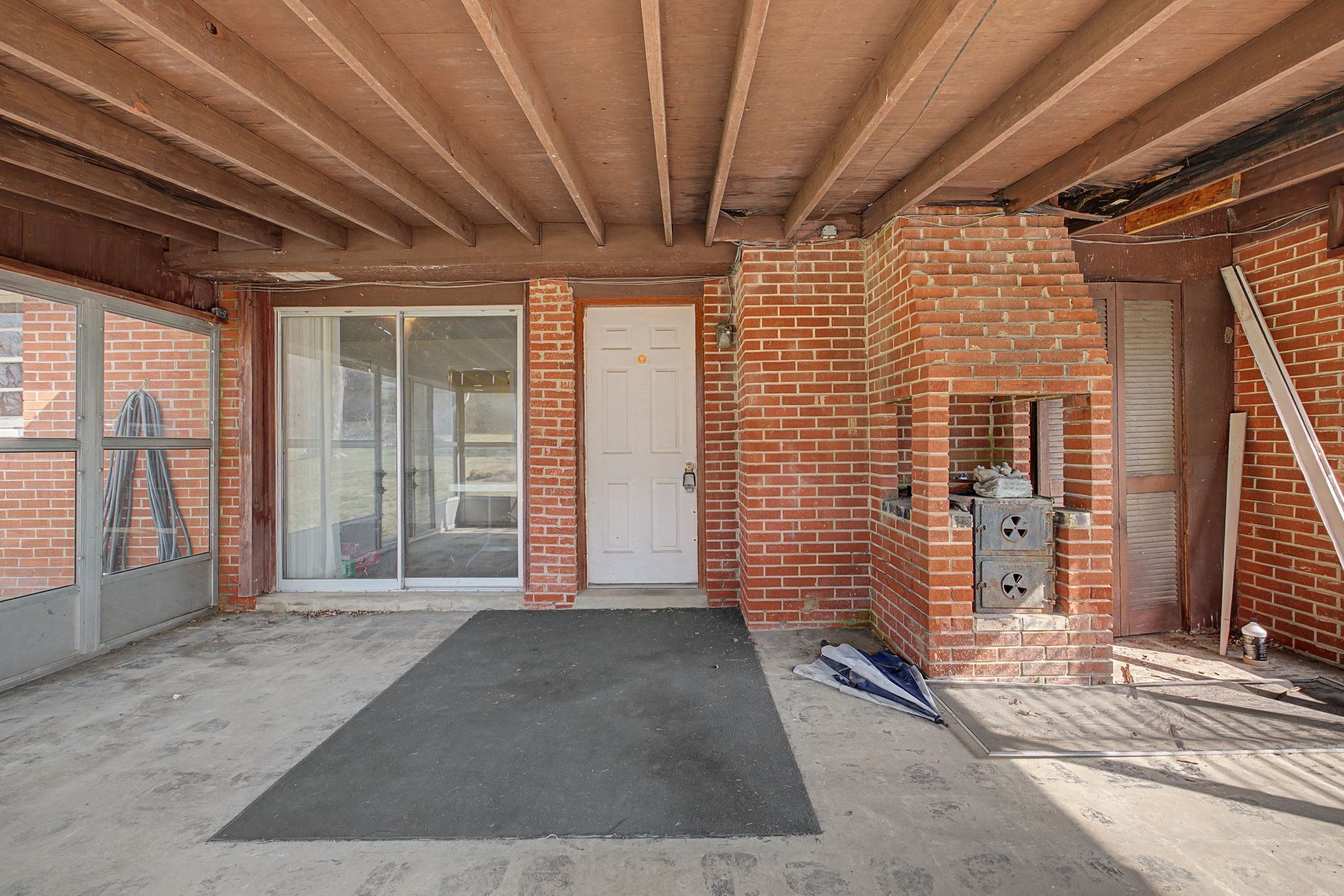 611 New Shackle Island Rd