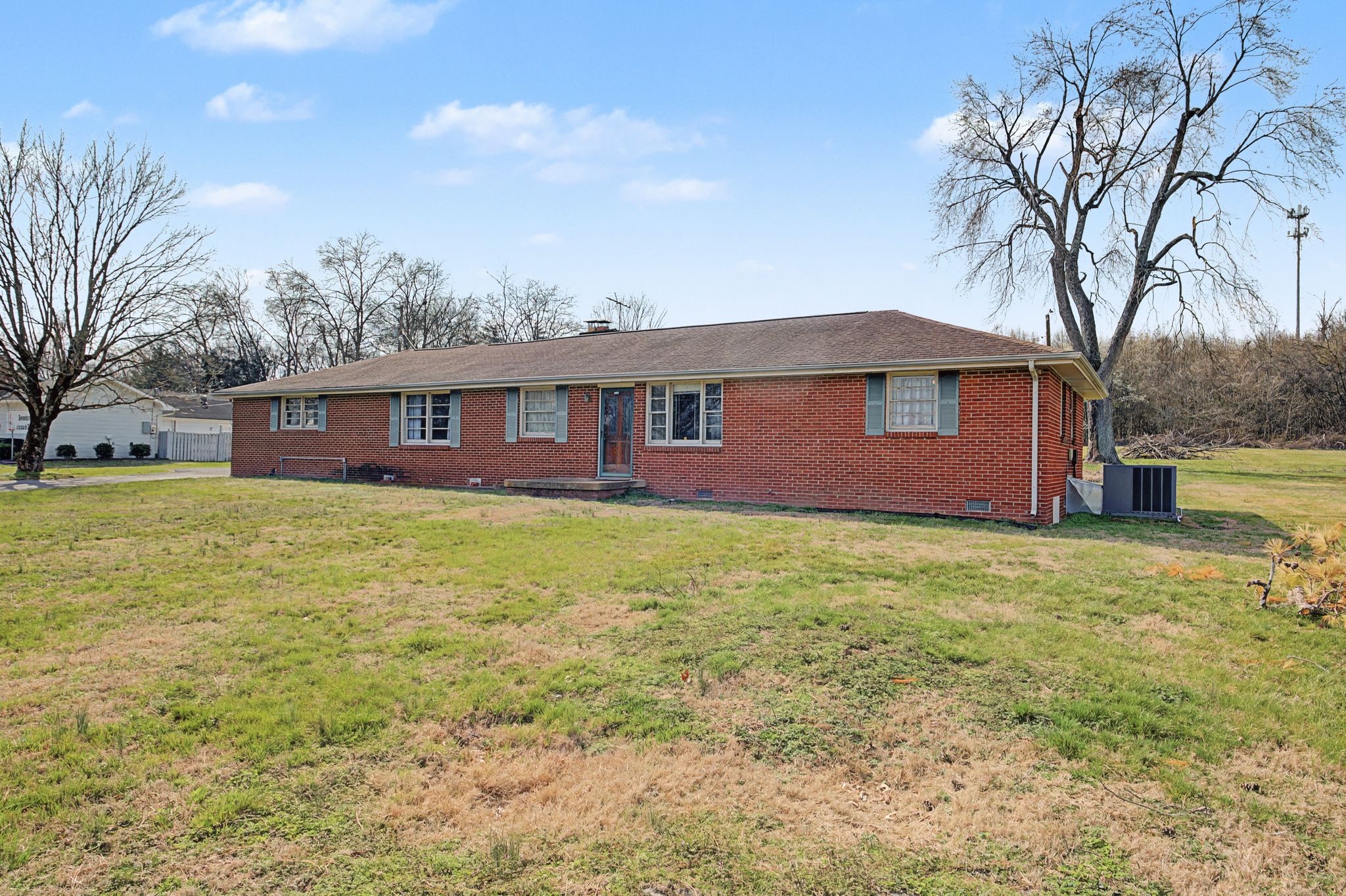 611 New Shackle Island Rd