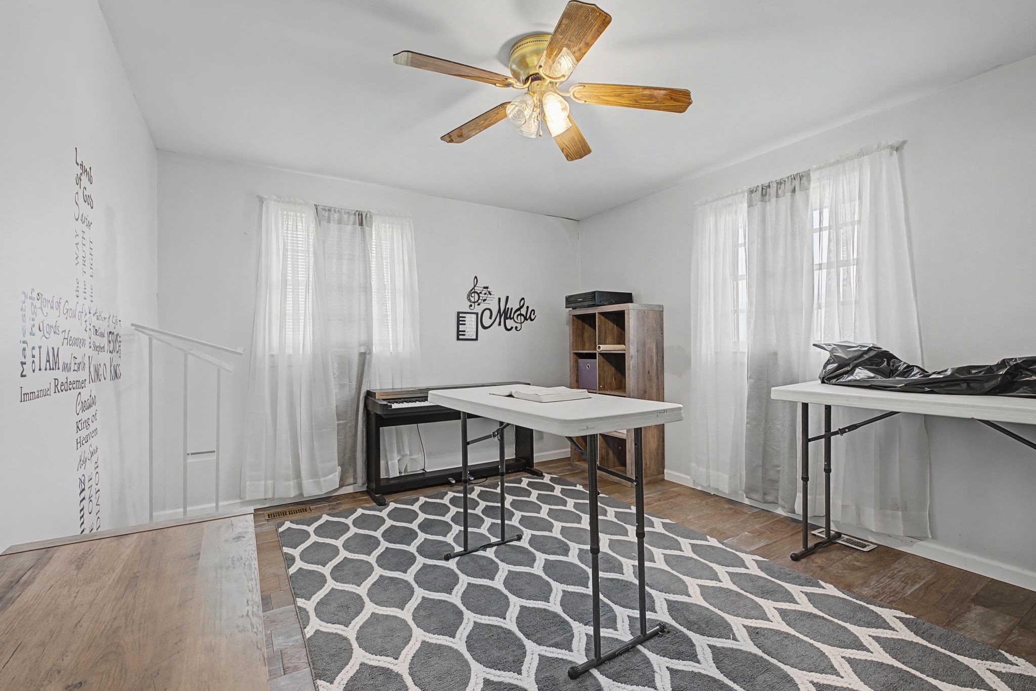 611 New Shackle Island Rd