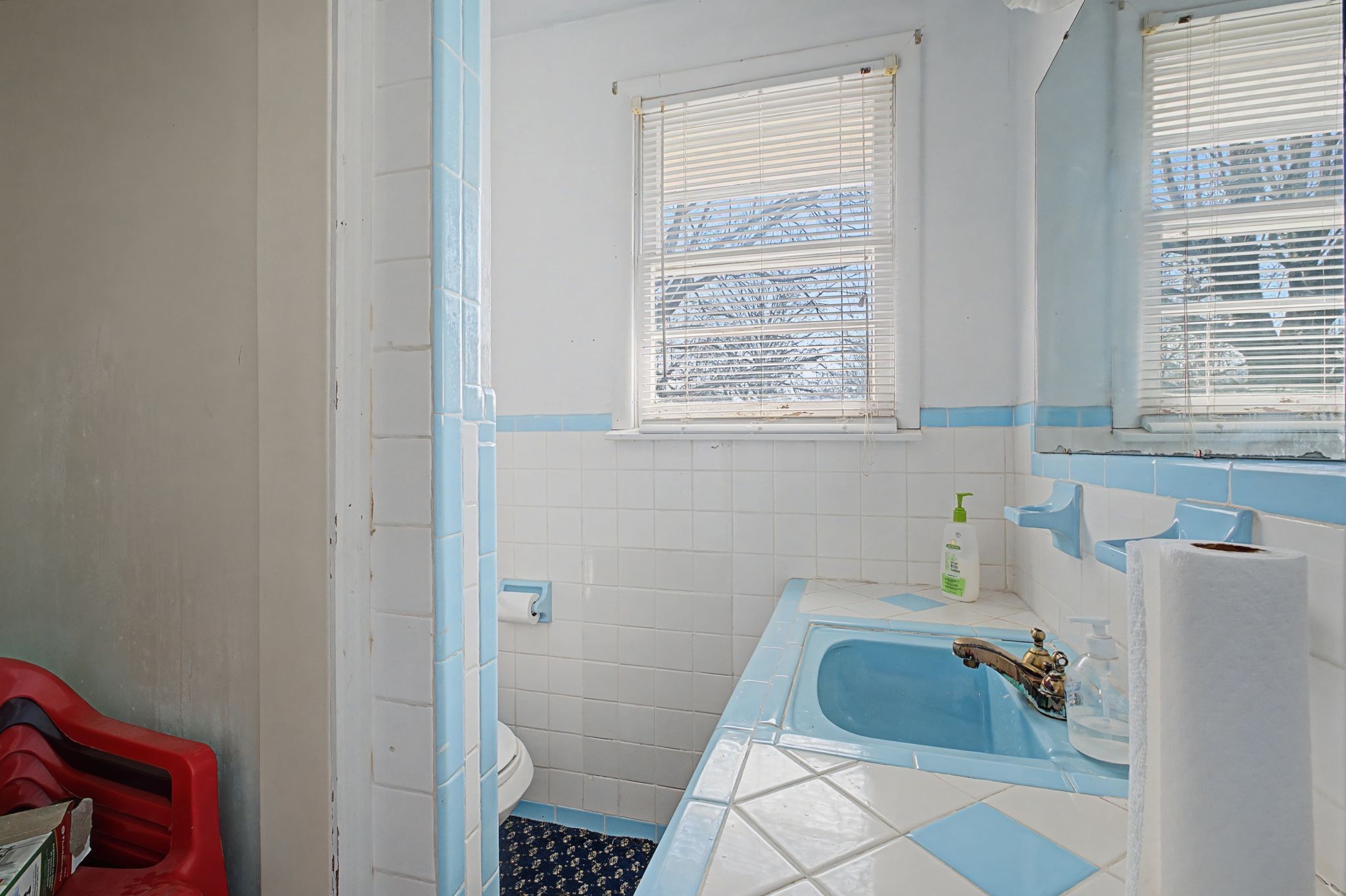 611 New Shackle Island Rd