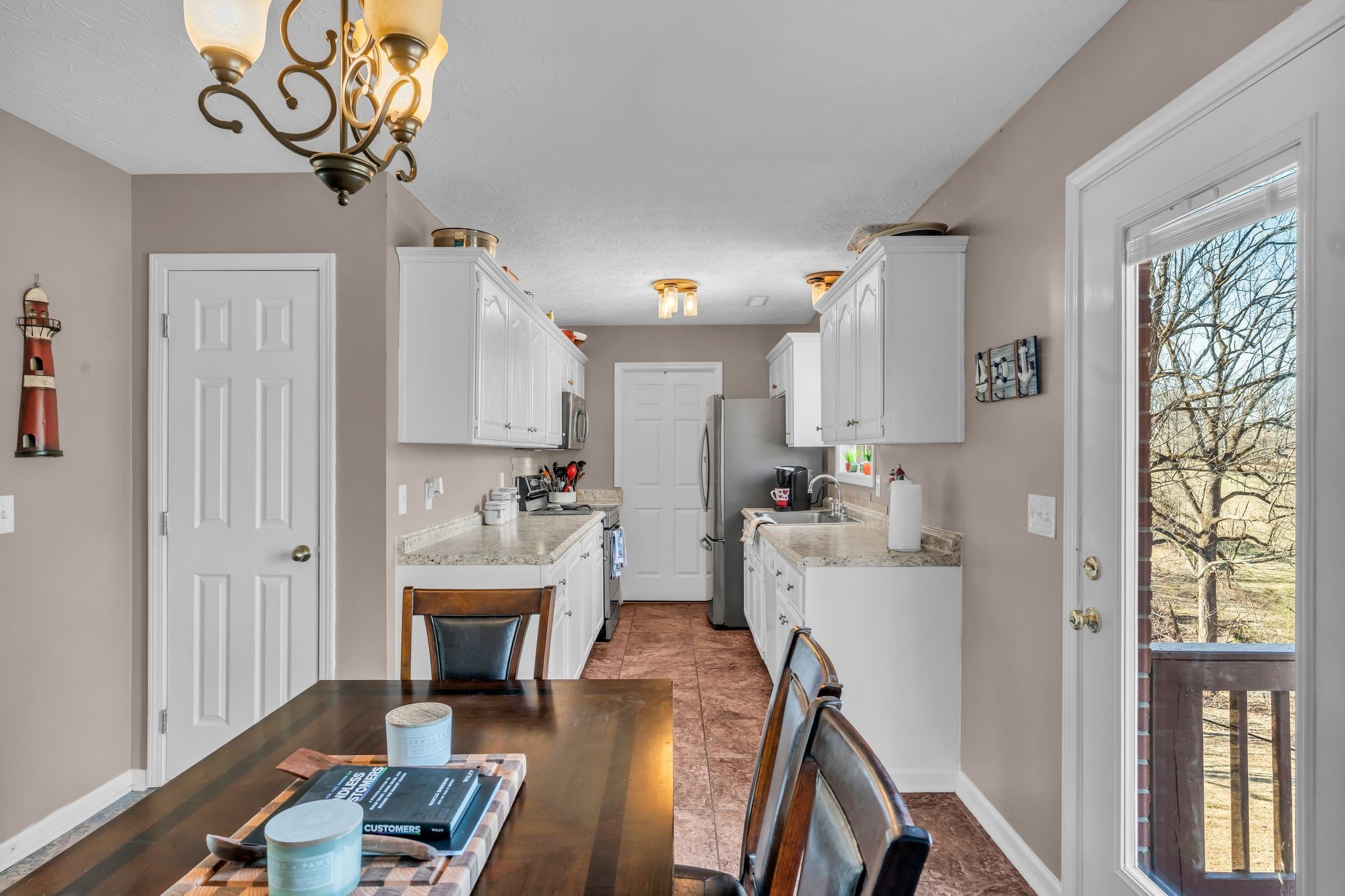 2450 Scotty Parker Rd