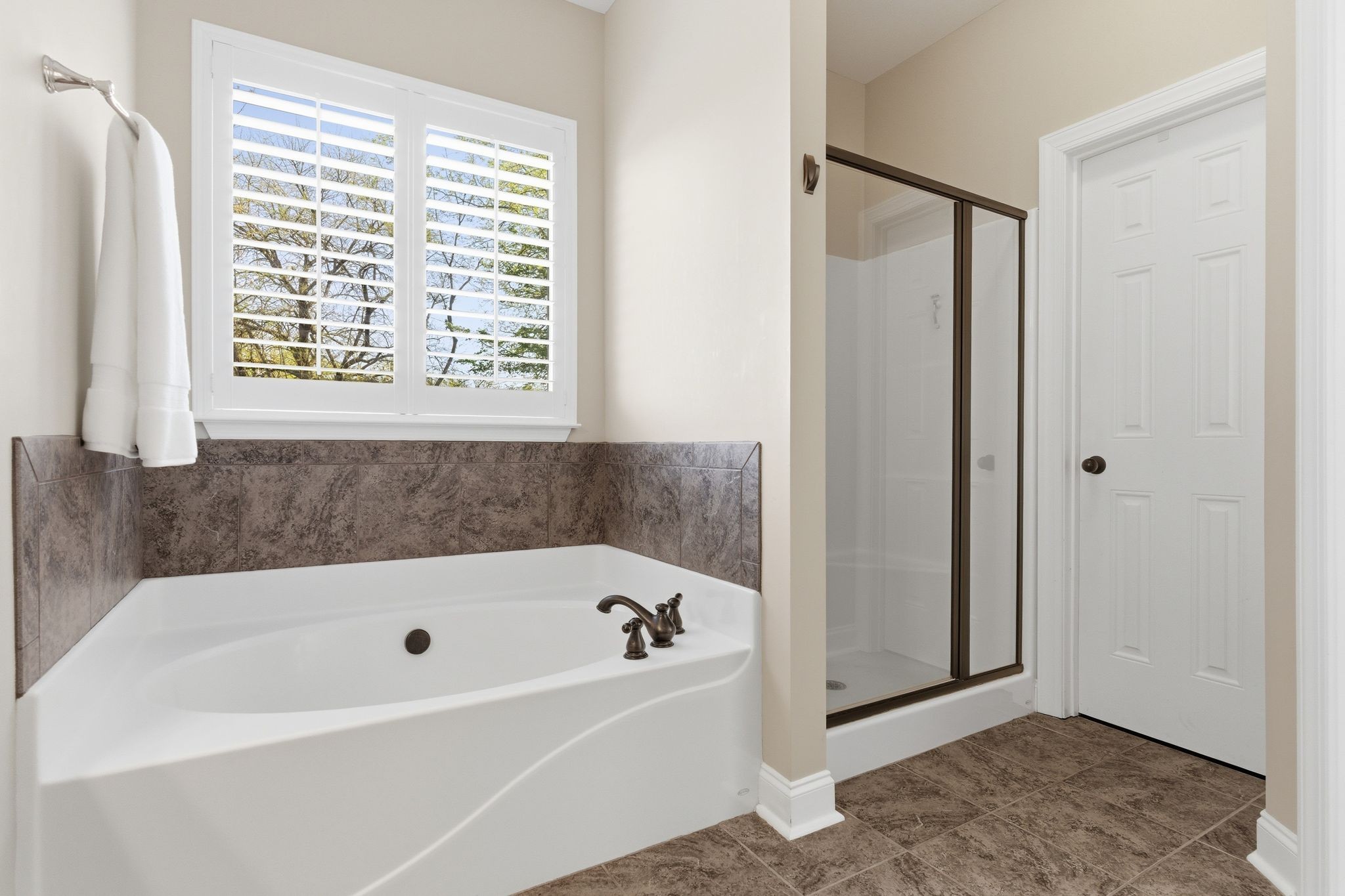 1011 Five Coves Trce