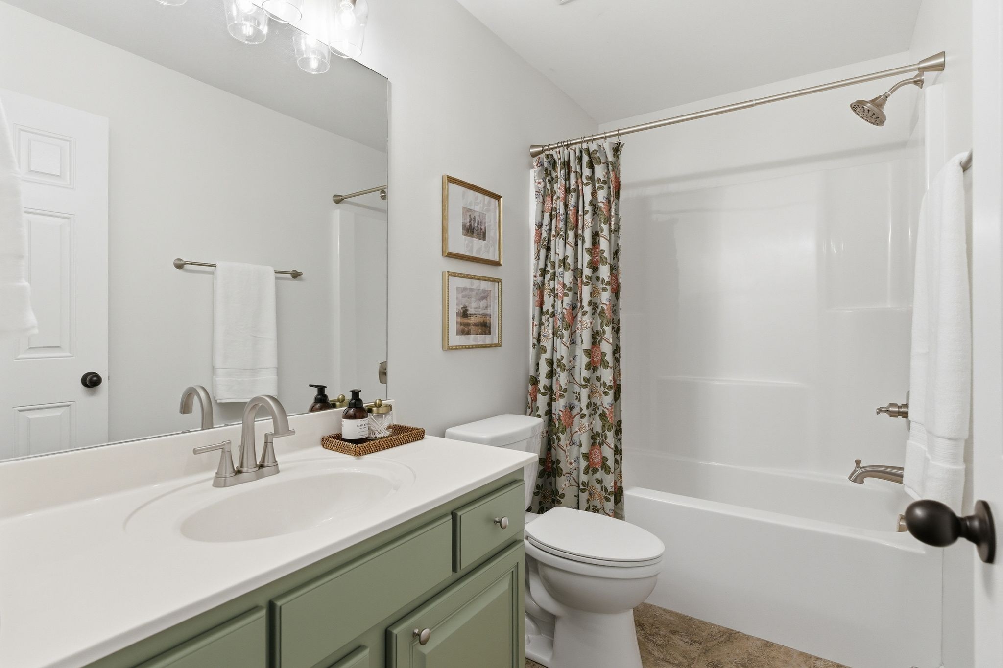 1011 Five Coves Trce