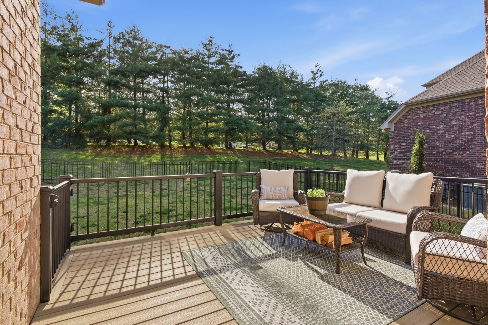 1011 Five Coves Trce