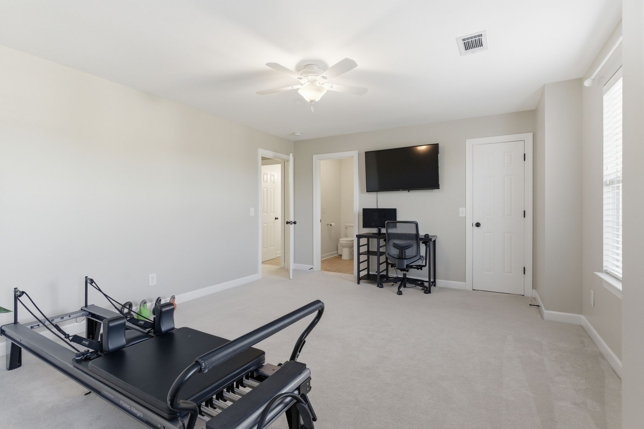 1011 Five Coves Trce