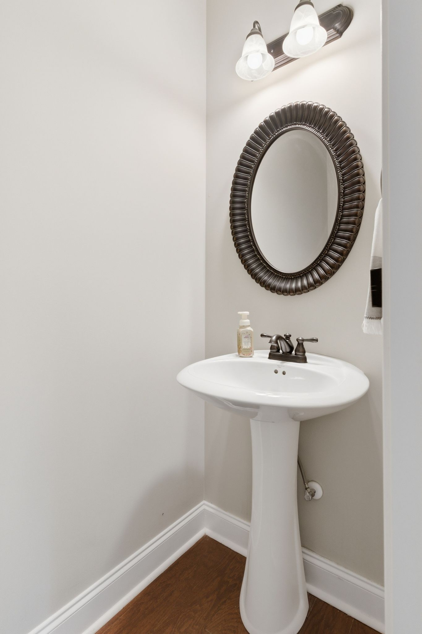 1011 Five Coves Trce