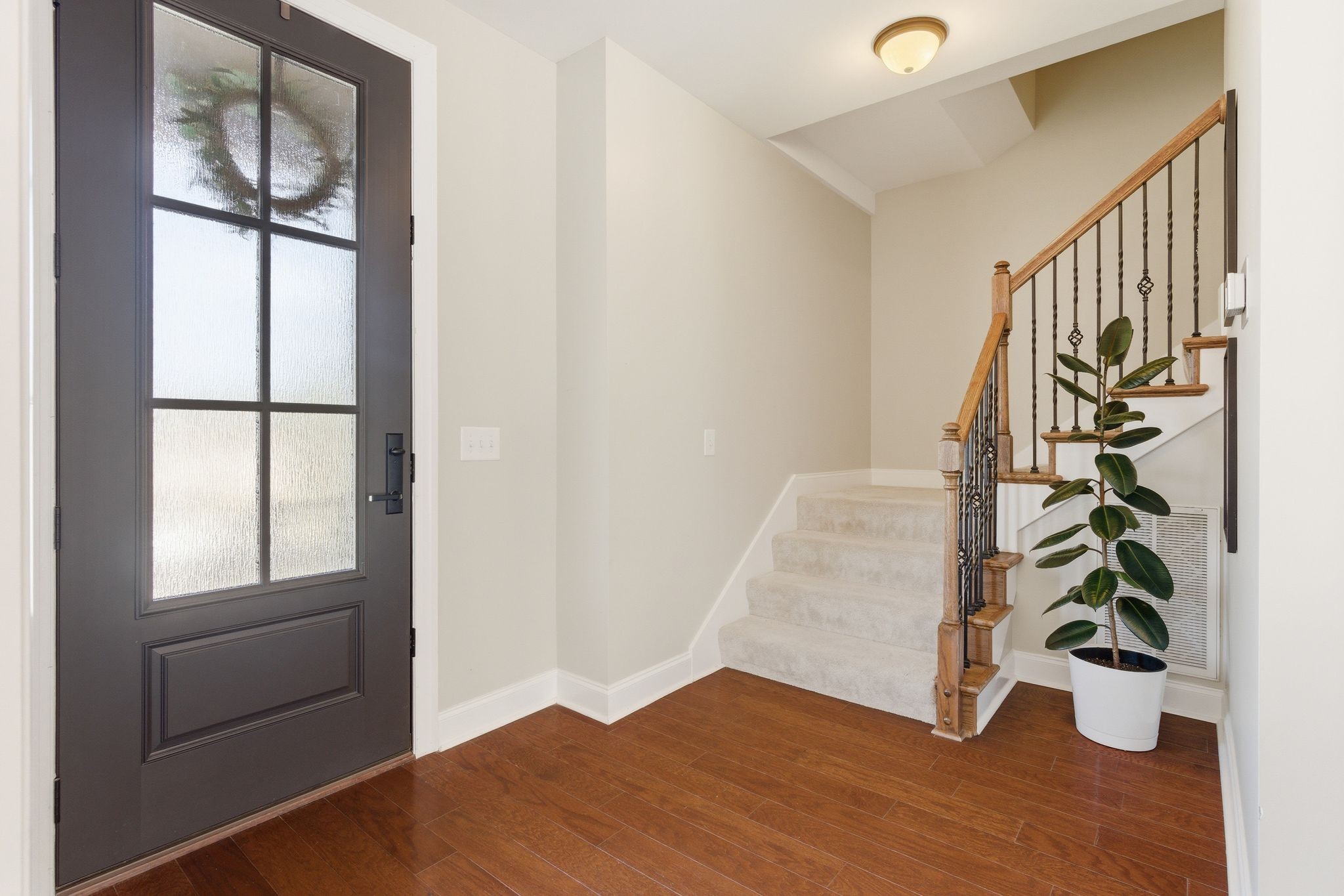 1011 Five Coves Trce