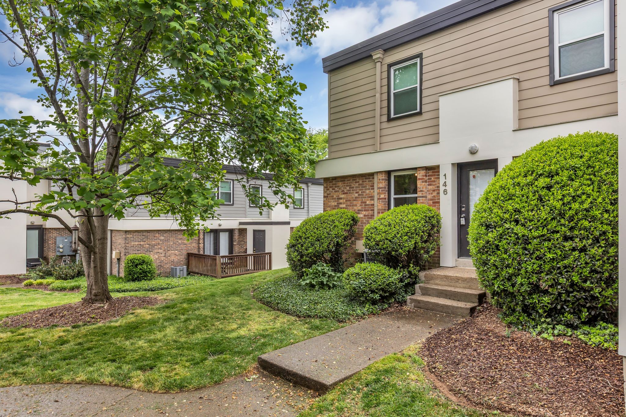 940 Gale Ln Unit: 146