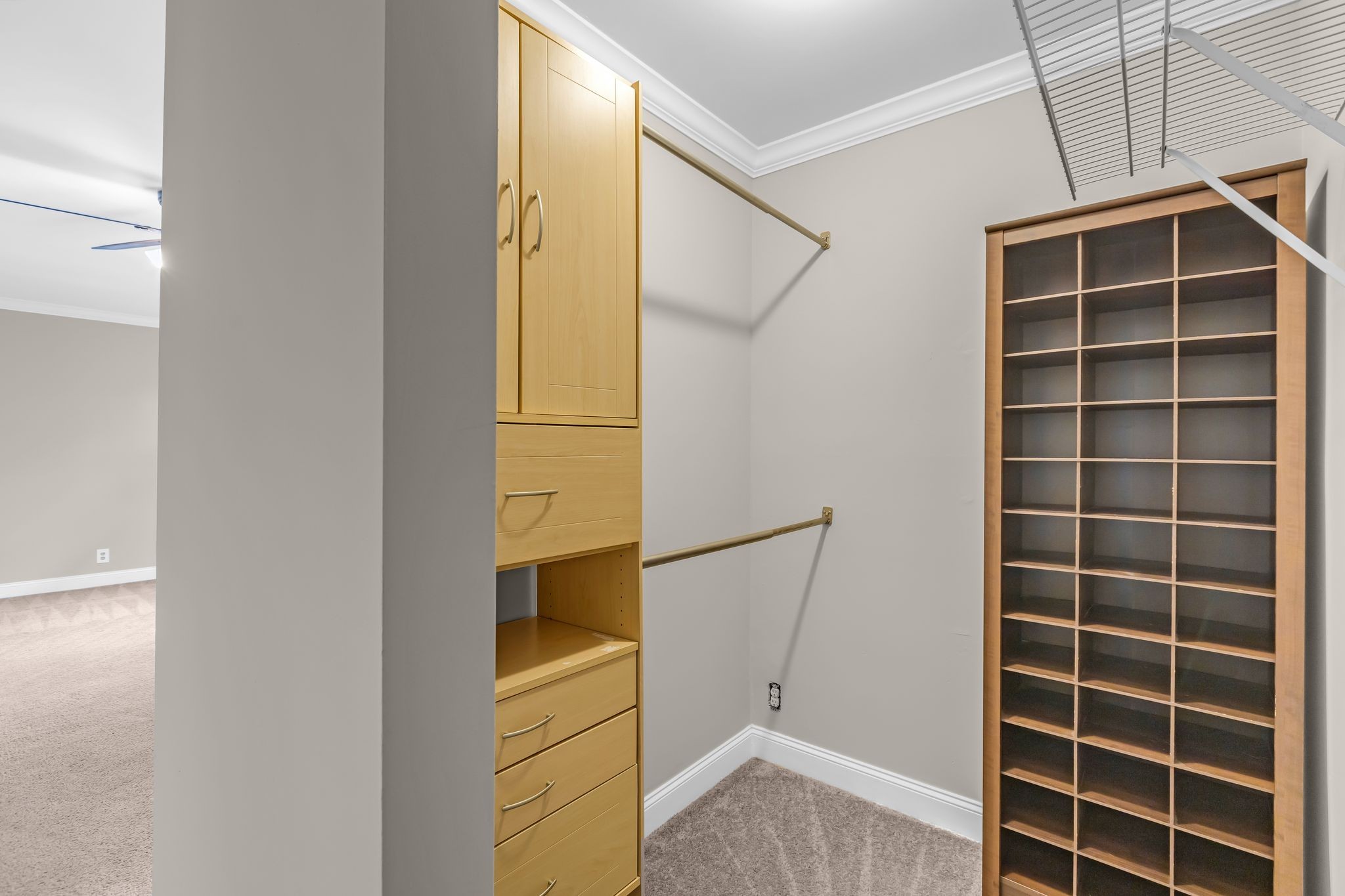 940 Gale Ln Unit: 146