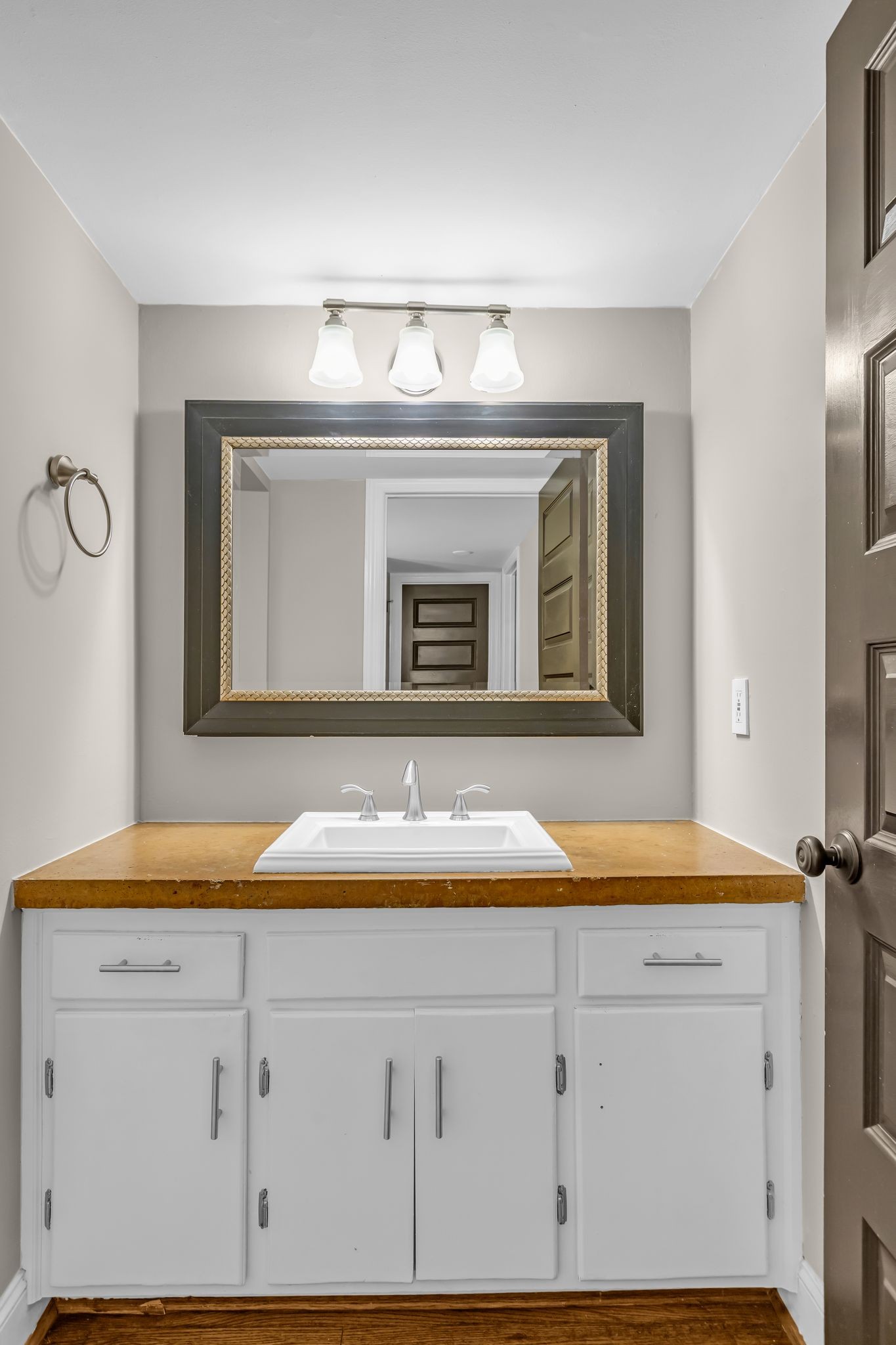 940 Gale Ln Unit: 146