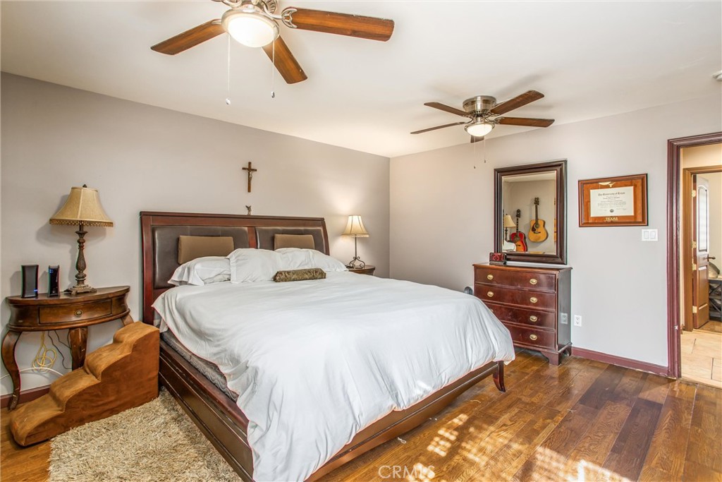 340 S San Mateo Street