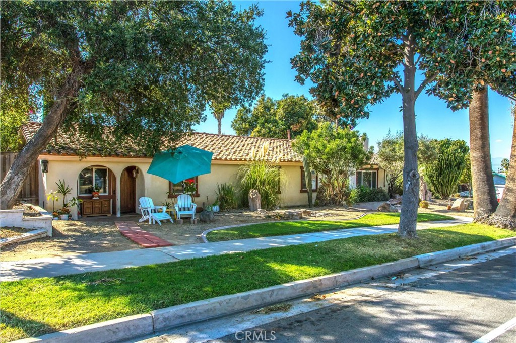 340 S San Mateo Street