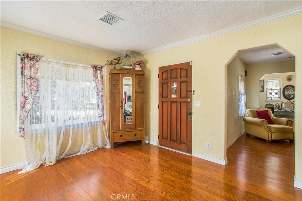 224 E Highland Avenue