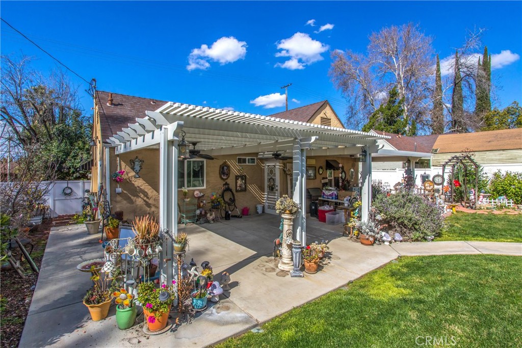 224 E Highland Avenue