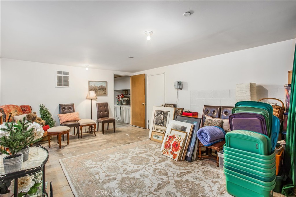 445 W Sunset Drive