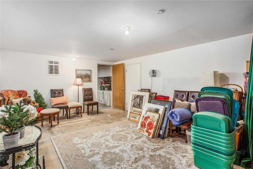 445 W Sunset Drive