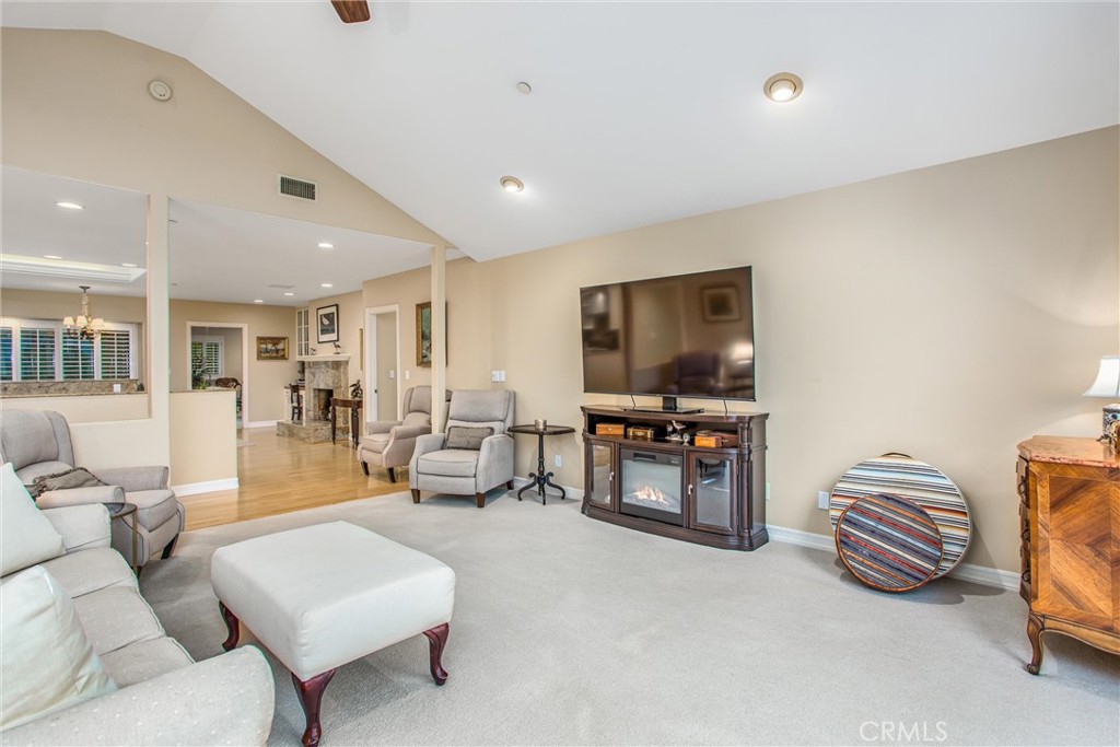 445 W Sunset Drive