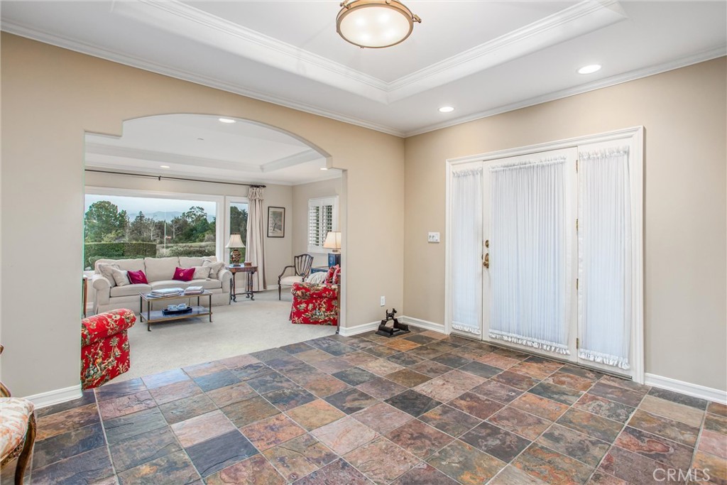445 W Sunset Drive