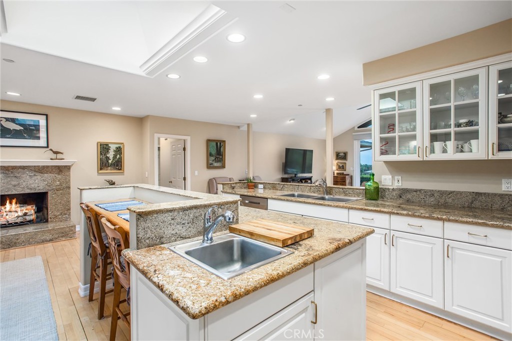 445 W Sunset Drive