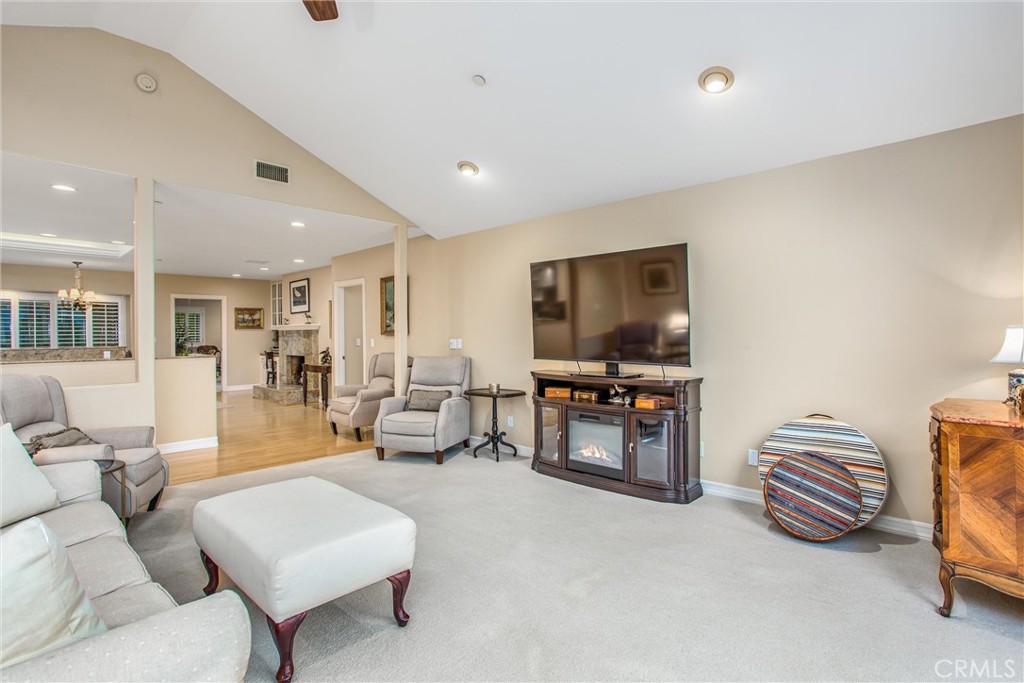 445 W Sunset Drive