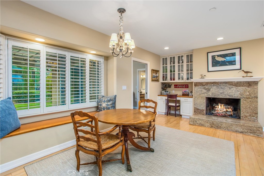 445 W Sunset Drive