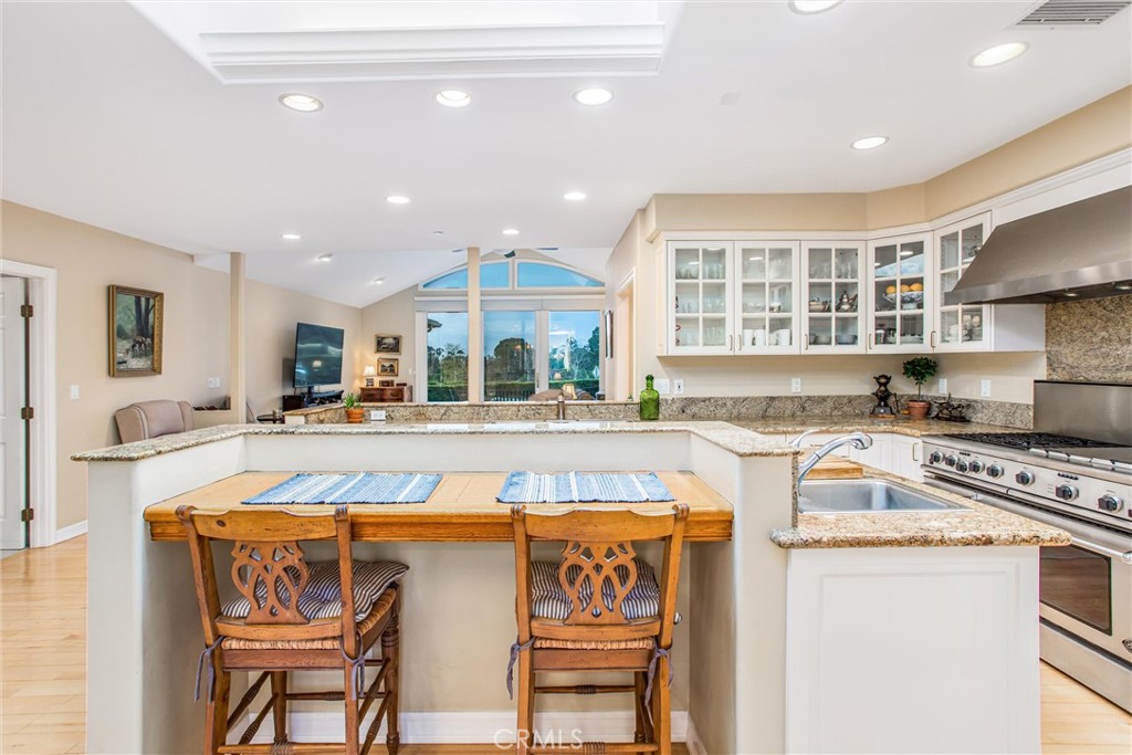 445 W Sunset Drive
