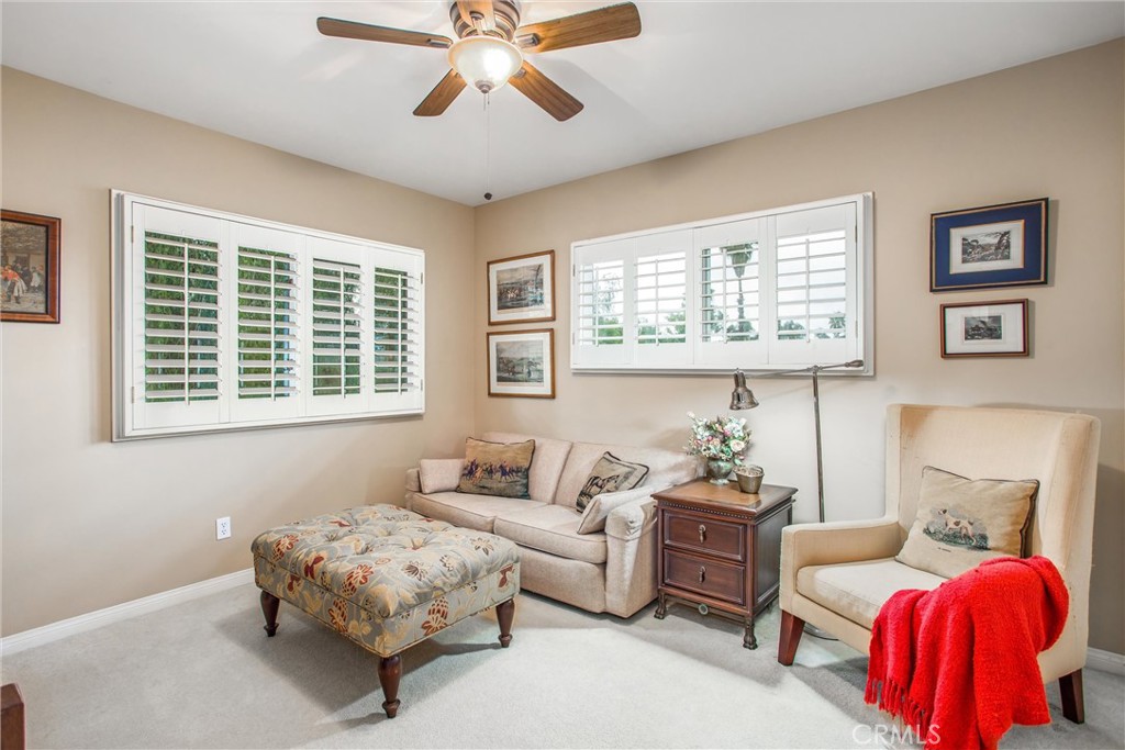 445 W Sunset Drive