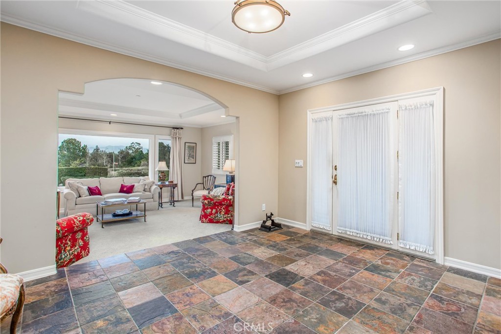 445 W Sunset Drive