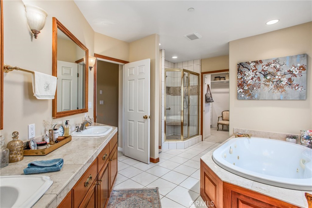 445 W Sunset Drive