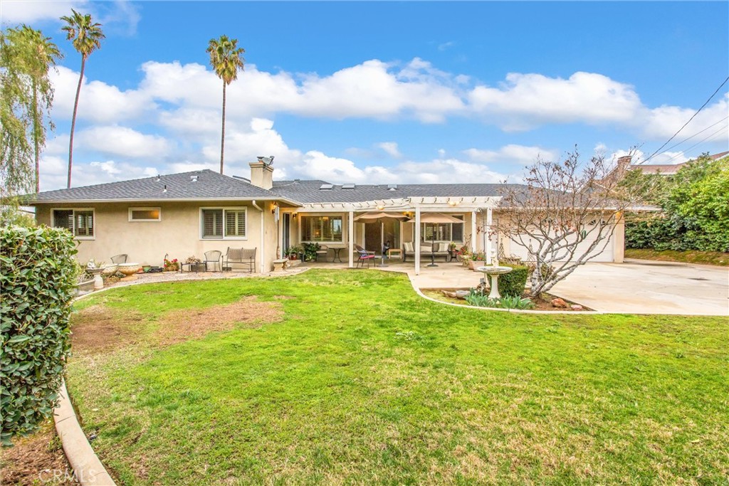 445 W Sunset Drive