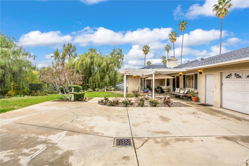 445 W Sunset Drive