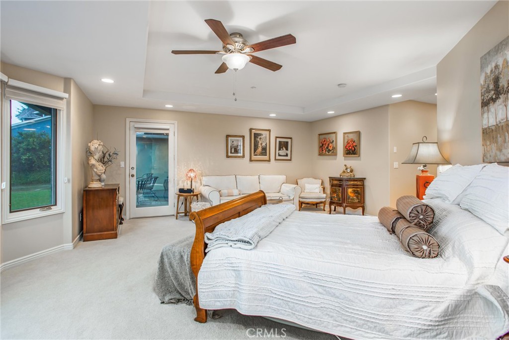445 W Sunset Drive
