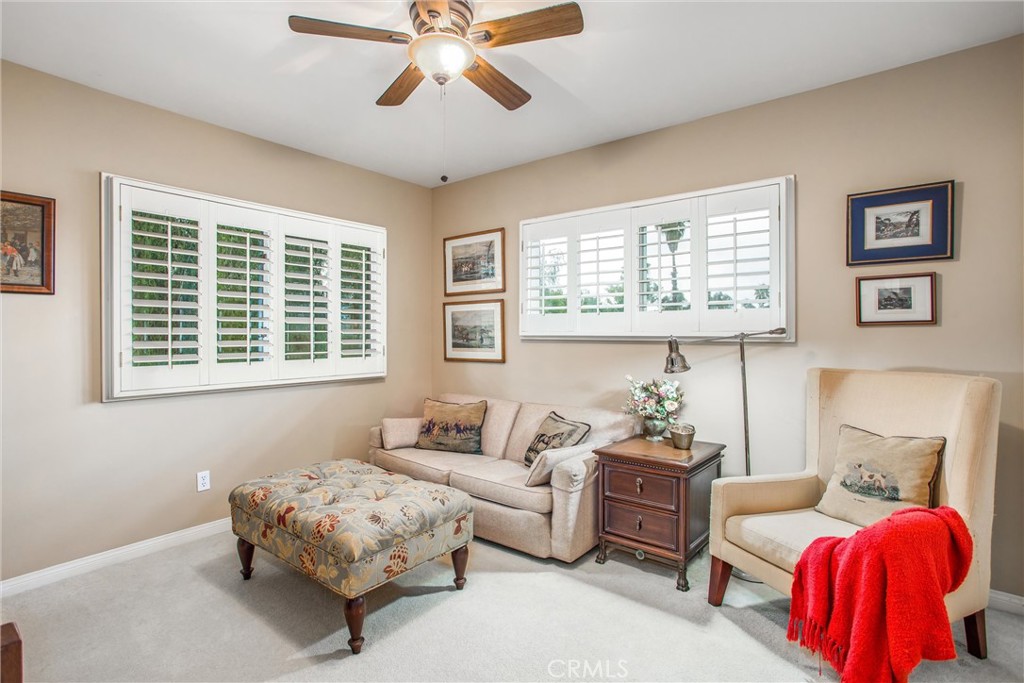 445 W Sunset Drive